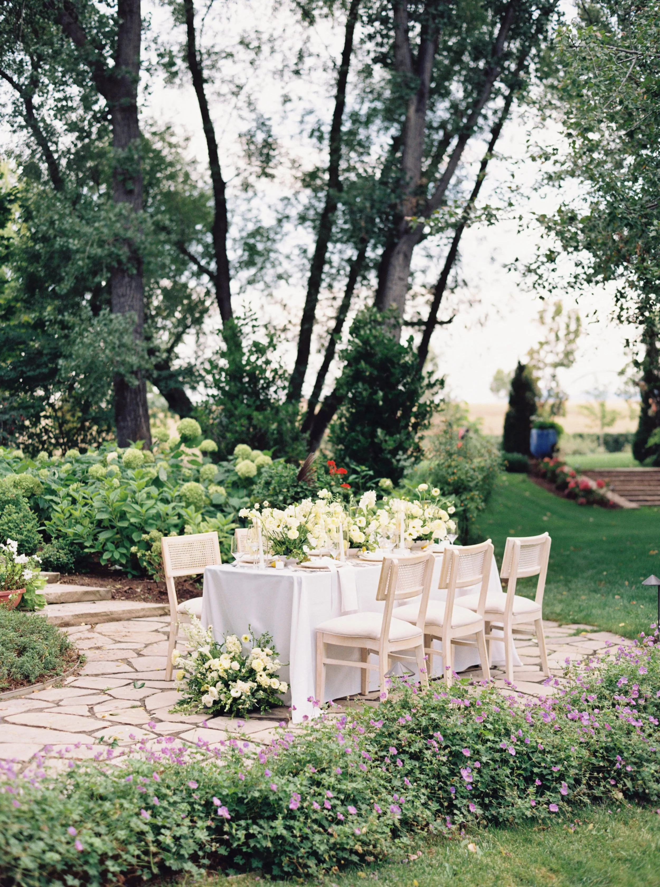 Yellow floral centerpiece detail
