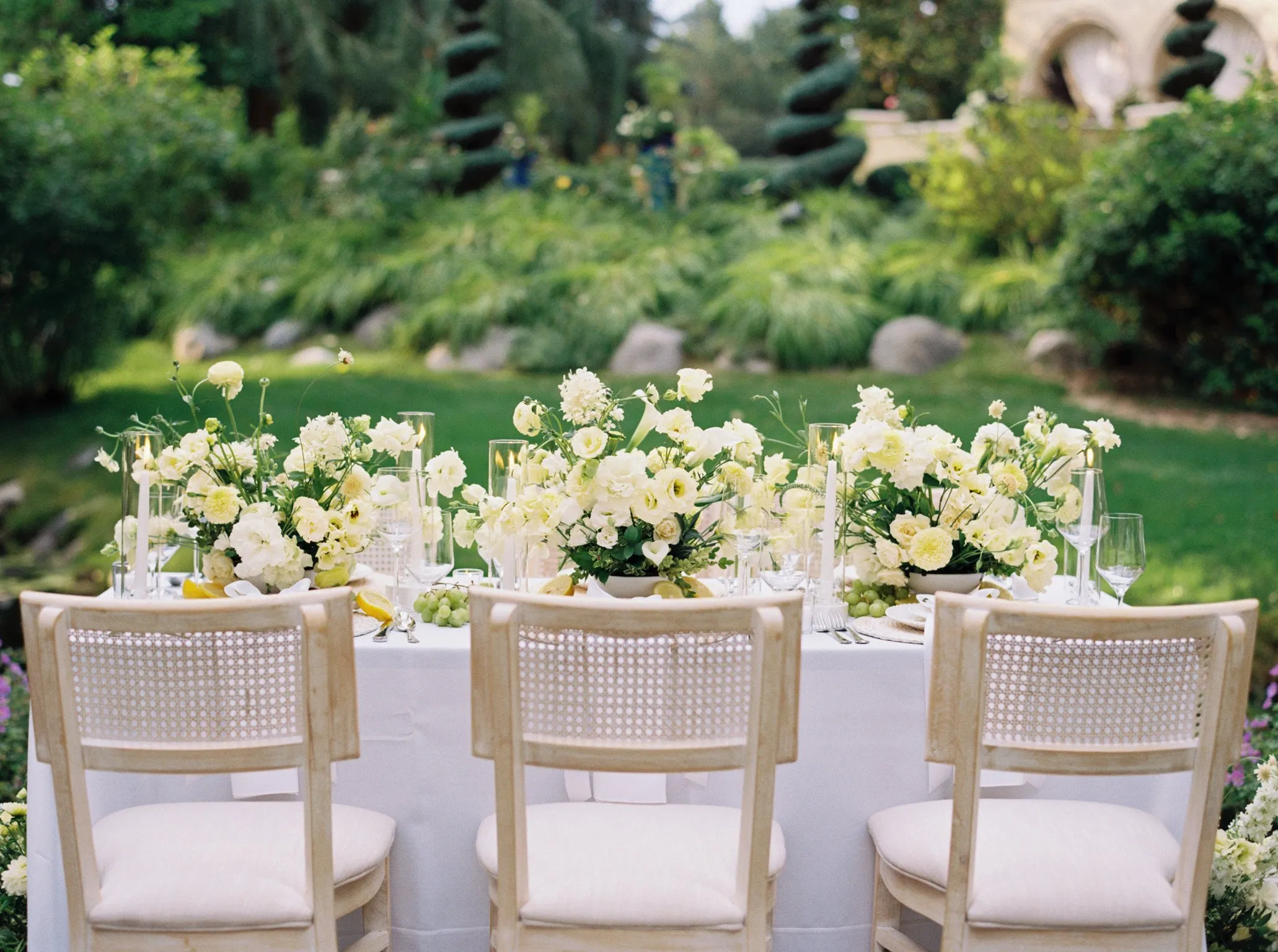Garden-inspired arrangement in butter yellow